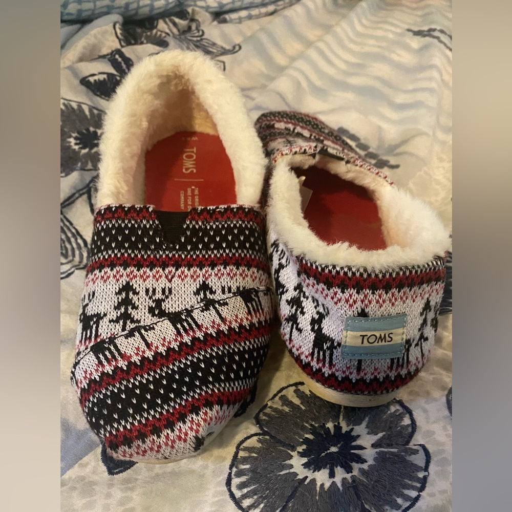 Toms Classic Fair Isle Reindeer Faux size W6.5